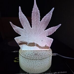 3D Leaf Design Night Light